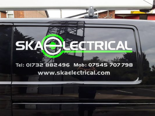cut vinyl lettering